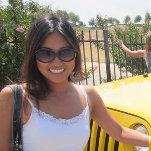 Meet your Posher, Victoria